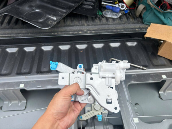 Lock Bửng Zin Ford Ranger XLS, Wildtrak - Hình ảnh 2